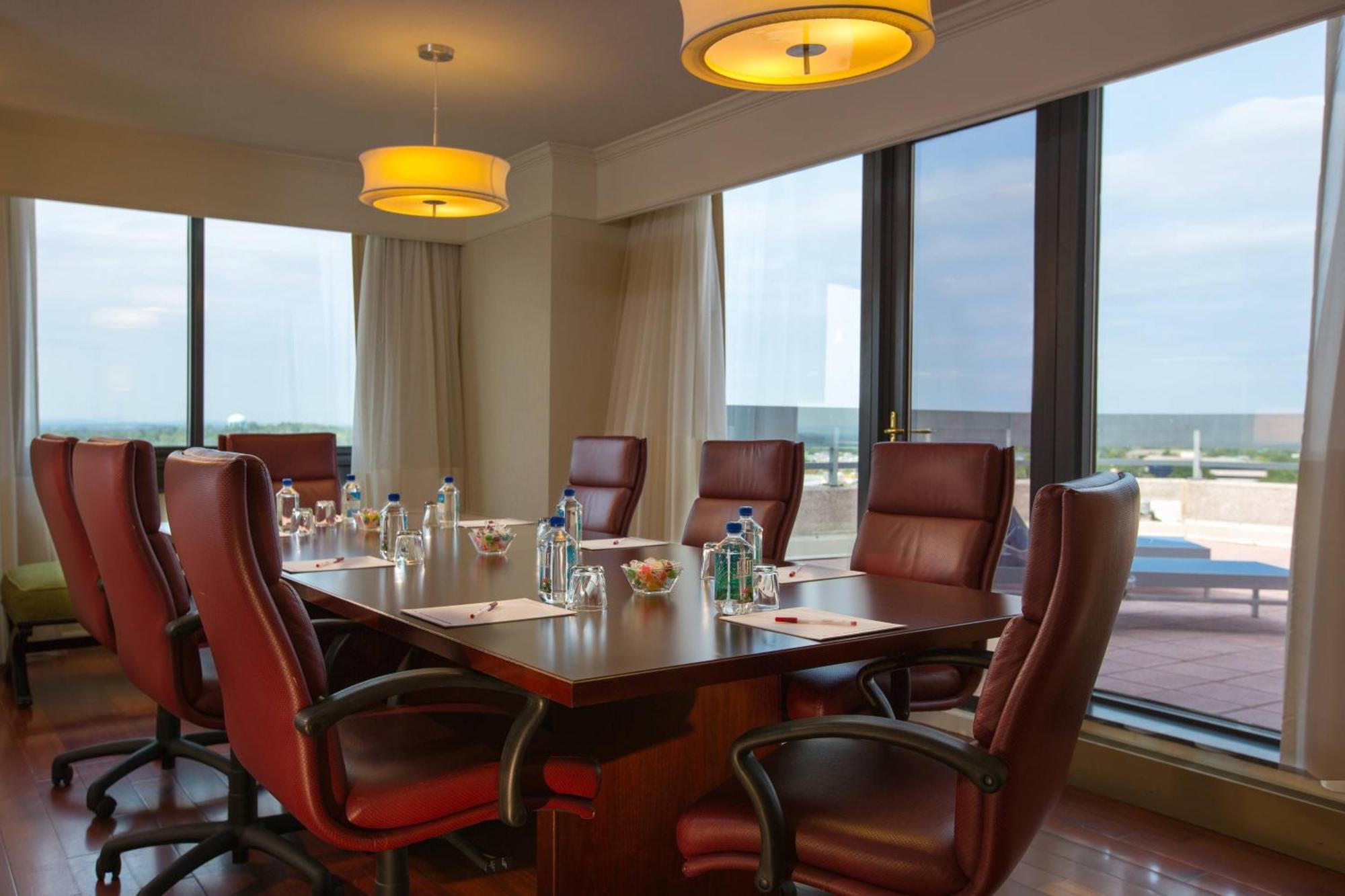 Washington Dulles Marriott Suites Herndon Exteriör bild