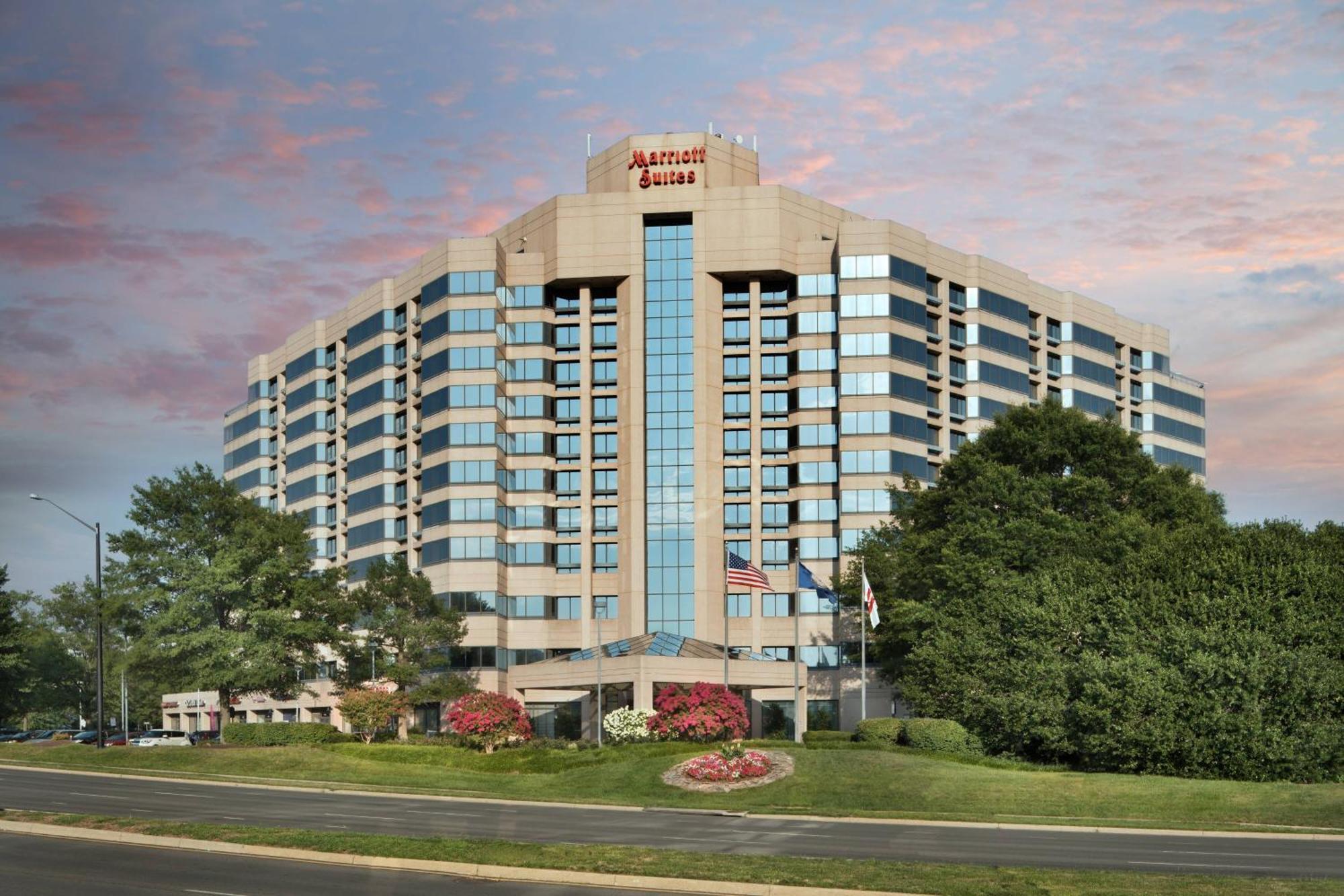 Washington Dulles Marriott Suites Herndon Exteriör bild
