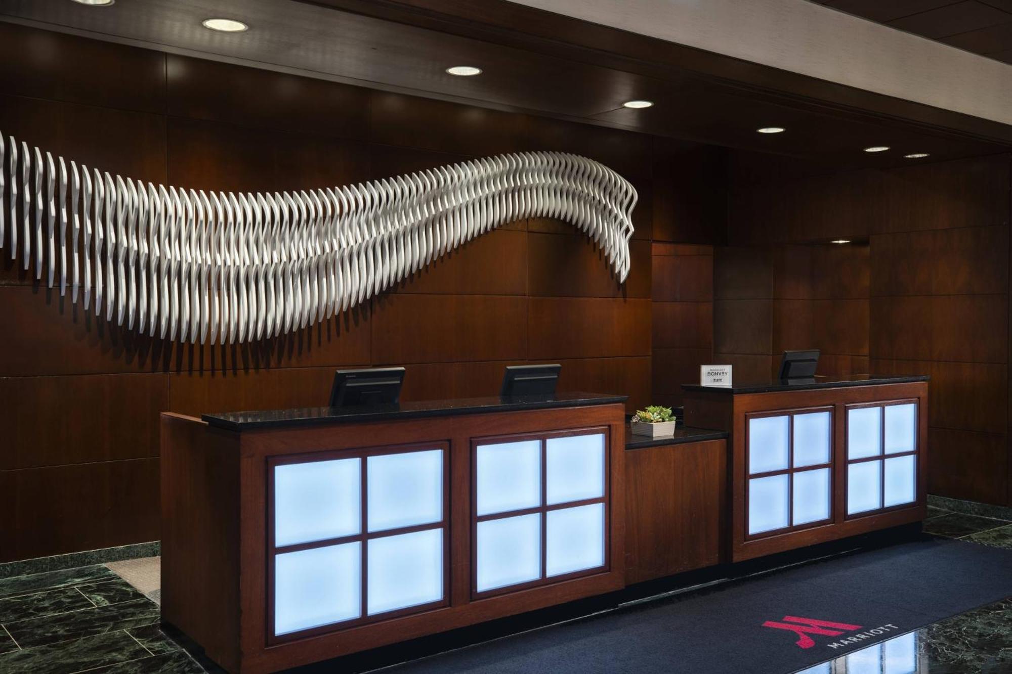Washington Dulles Marriott Suites Herndon Exteriör bild